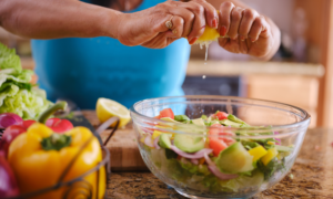 healthy salad recipes from experts - sipping thoughts 1